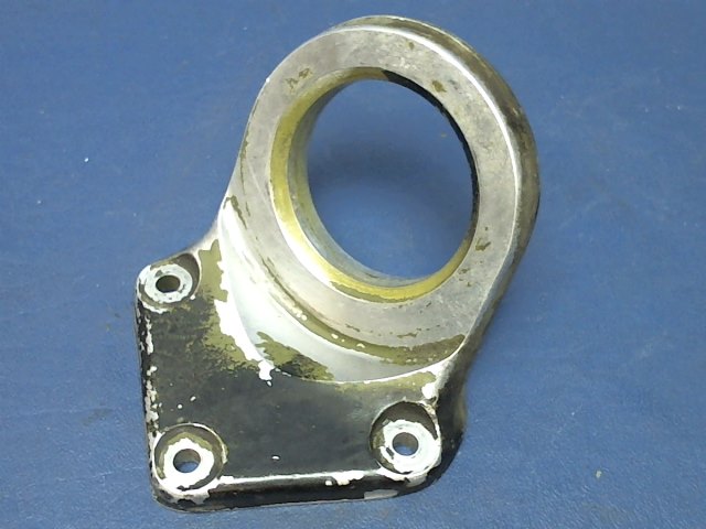 37107-00 Piper - BRACKET - Engine mount