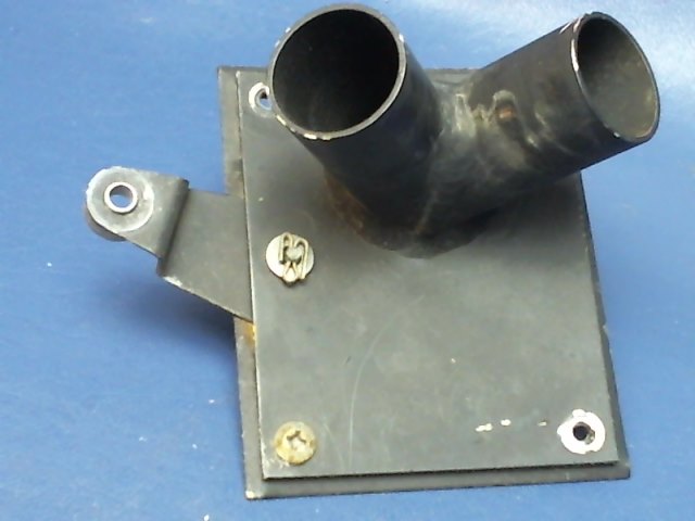 65525-00 Piper - OUTLET ASSEMBLY - Defroster air (with dual outlets)