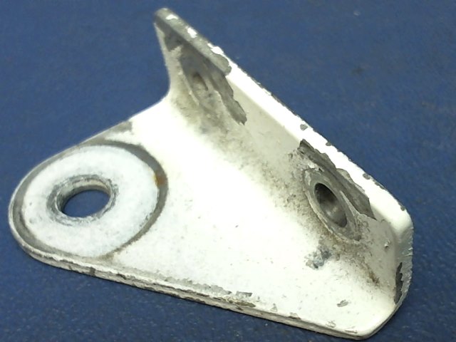 0510205-5 Cessna - FITTING-SEAT BELT OUTBD RH