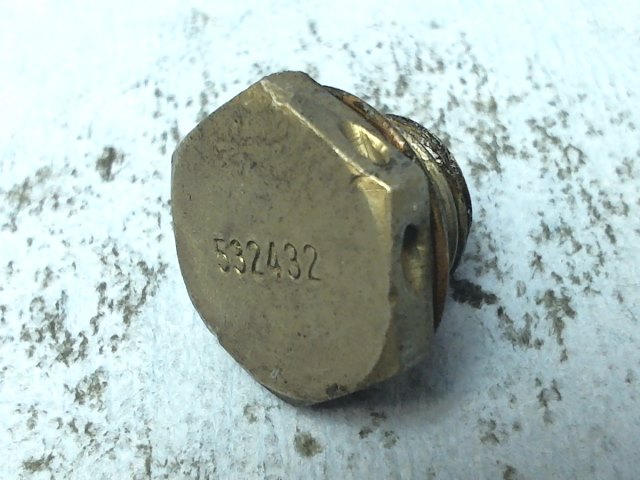 532432 Continental O-470-R - Plug - Drilled hex head 5/8-18