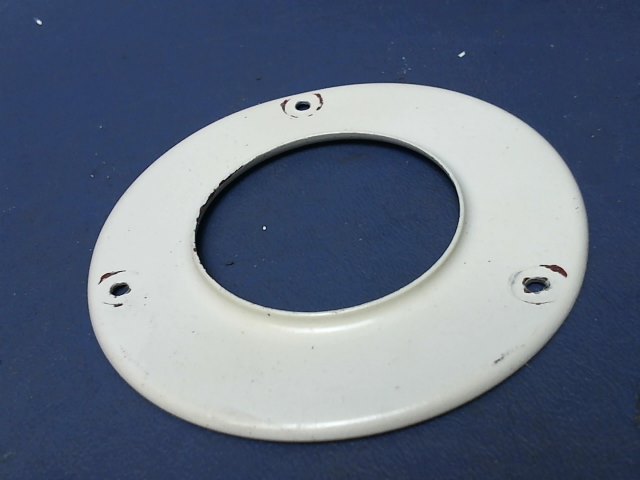 21156-00 Piper - PLATE - Ventilator air deflector flange
