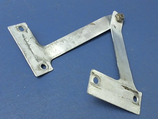 0500315-1 Cessna - BRACKET - STRAINER DRAIN CONTROL