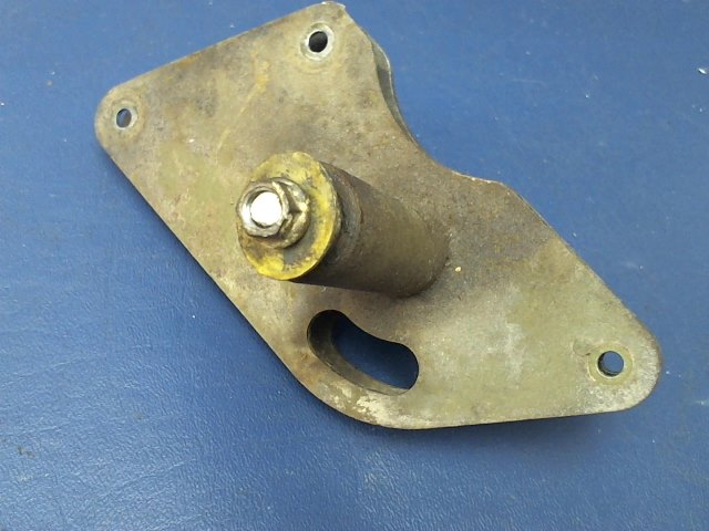 0523223-1 Cessna - BELLCRANK AILERON RH
