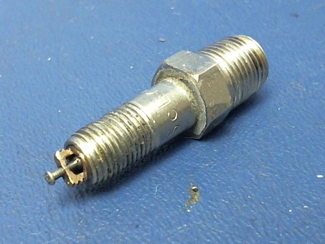 S1827-1 Cessna - Valve