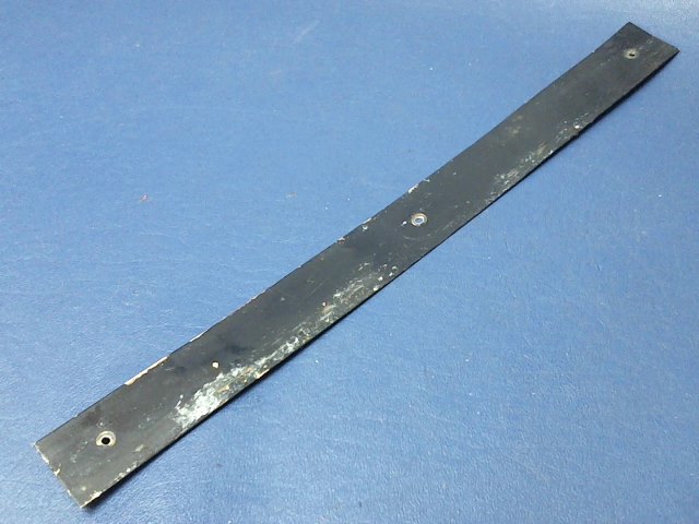 1200454-94 Cessna - RETAINER-WINDLACE FORWARD