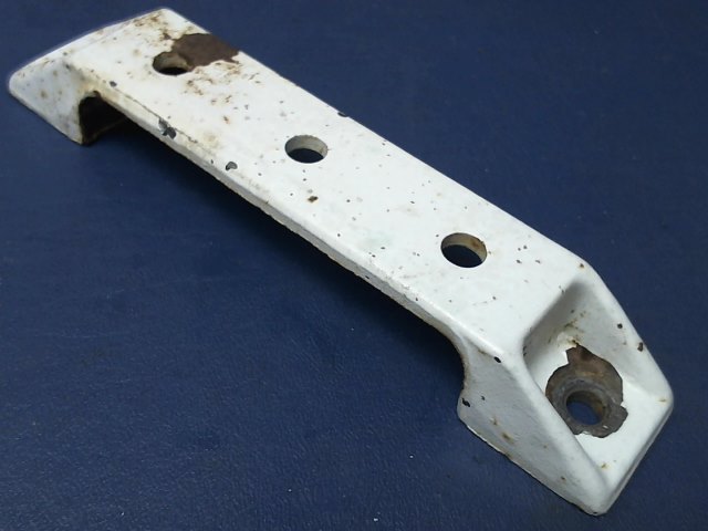77608-06 Piper - CLAMP - Main landing gear