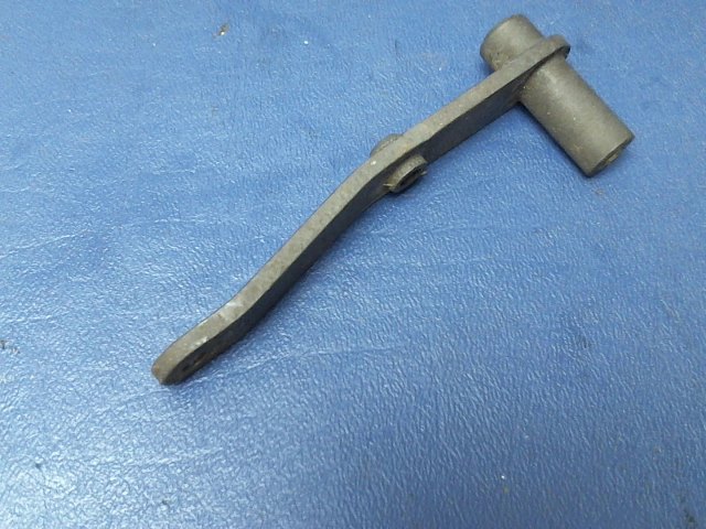 1241414-1 Cessna - ARM MAIN GEAR DOWNLOCK