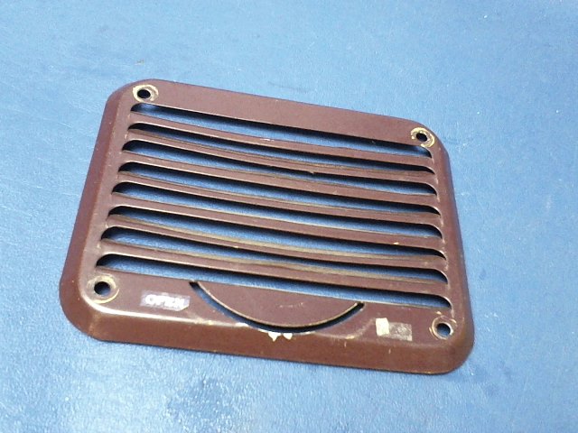 0813739-8 Cessna - GRILL -RH