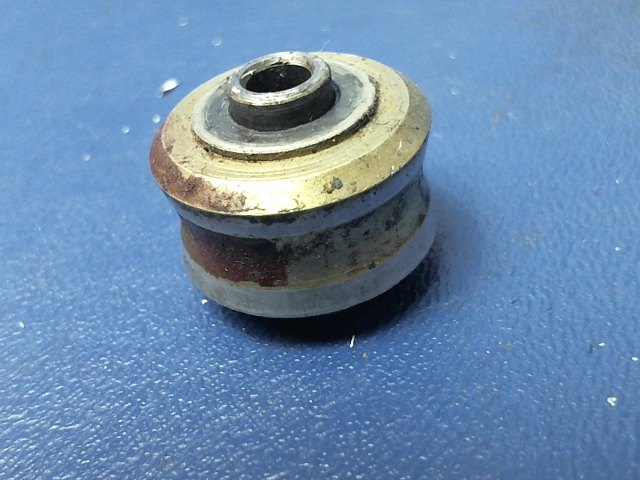 0311310 Cessna - ROLLER SEAT