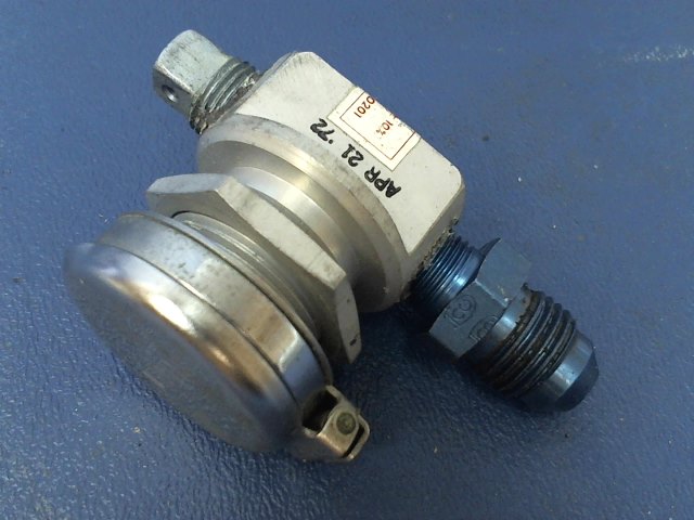 C166006-0201 Cessna - OXYGEN VALVE ASSEMBLY w/ Cap