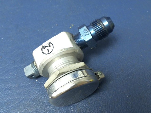 C166006-0201 Cessna - OXYGEN VALVE ASSEMBLY w/ Cap