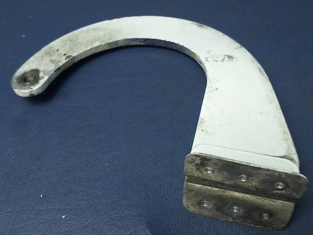 0813300-92 Cessna - HINGE -FWD RH