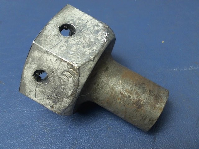 0441130-2 Cessna - NUT-WHEEL FAIRING SUPPORT