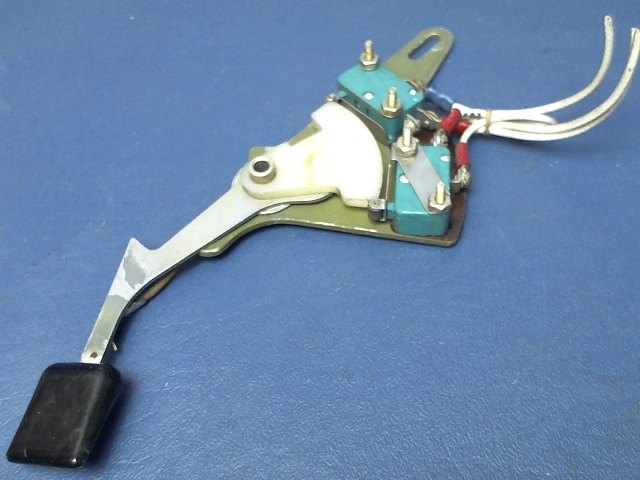 NPN Cessna - FLAP CONTROL