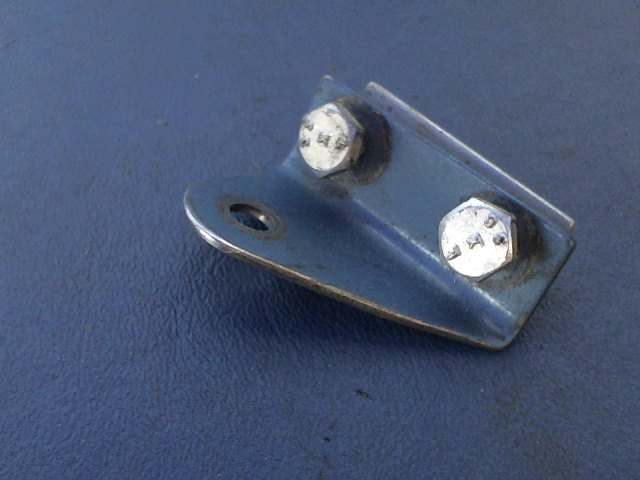 0510205-1 Cessna - FITTING-SEAT BELT INBD LH