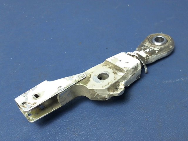 0841112-2 Cessna - LINK -SIDE BRACE