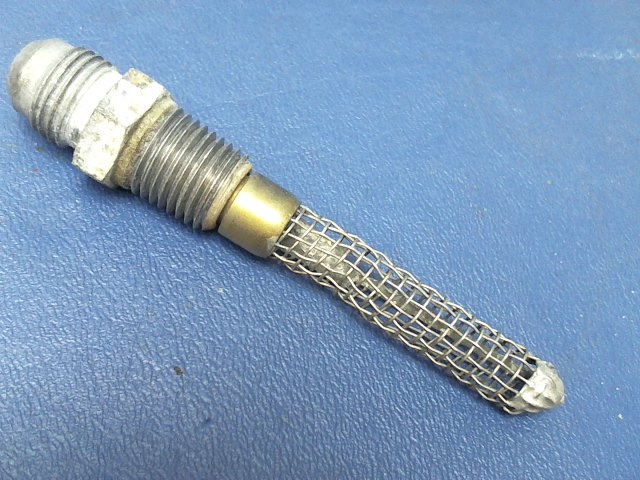 0422130 Cessna - STRAINER -FUEL TANK (FINGER)
