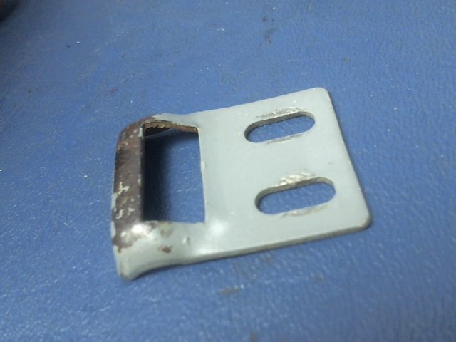 0311319-1 Cessna - PLATE-DOOR STRIKER BAGGAGE