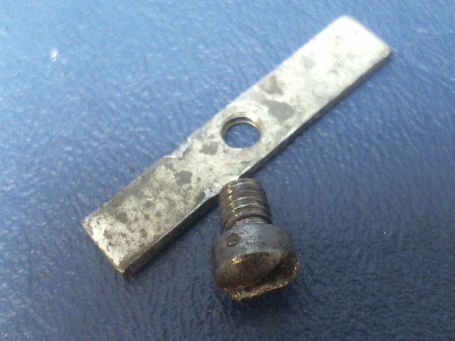 0511242-1 Cessna - SEAT - STOP w/Set Screws