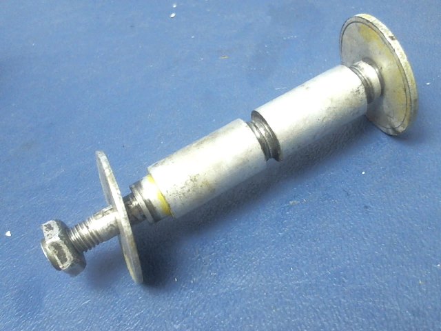 0760687-1 Cessna - ELEVATOR BELLCRANK BOLT AND SPACER SET