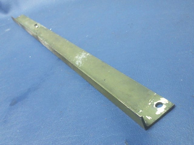 0813830-1 Cessna - ANGLE SUPPORT HEATER