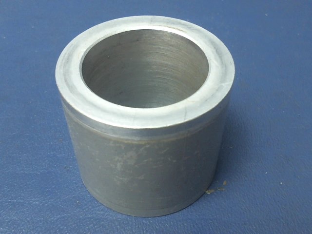 0543037-1 Cessna - SPACER-AXLE
