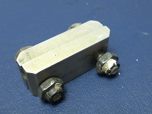 0861520-1 Cessna - CLAMP-CABLE HALF (2)