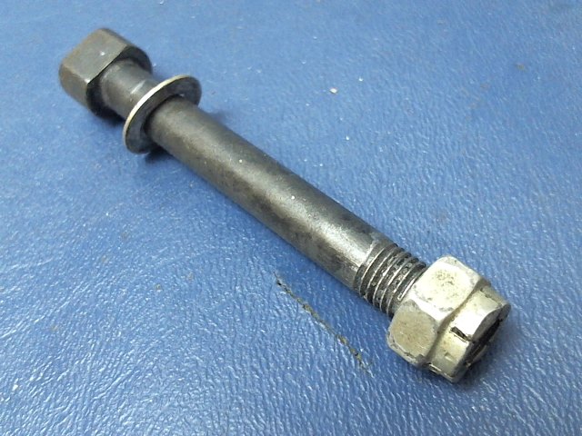 0441221-1 Cessna - Bolt Main Landing Gear