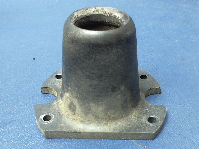 0760131-5 Cessna - SUPPORT-CONTROL TUBE RH (Control Wheel Yoke Adapter)