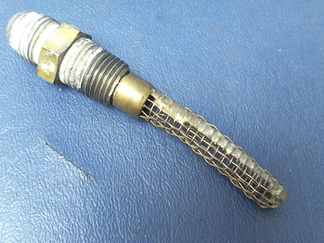 0422130 Cessna - STRAINER -FUEL TANK (FINGER)