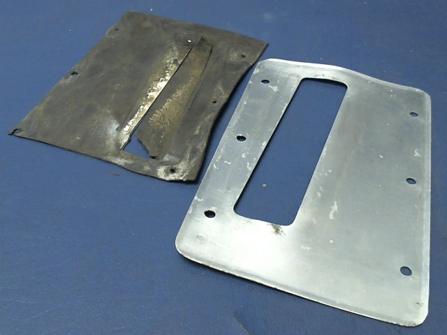 0441024-2 Cessna - PLATE LANDING GEAR FILLET RH