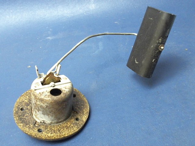 C668002-0102 Cessna - FUEL TRANSMITTER RH CORE AS-IS