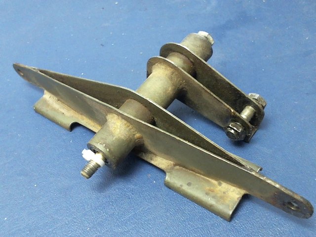 1221087-1 Cessna - BELLCRANK AILERON LH
