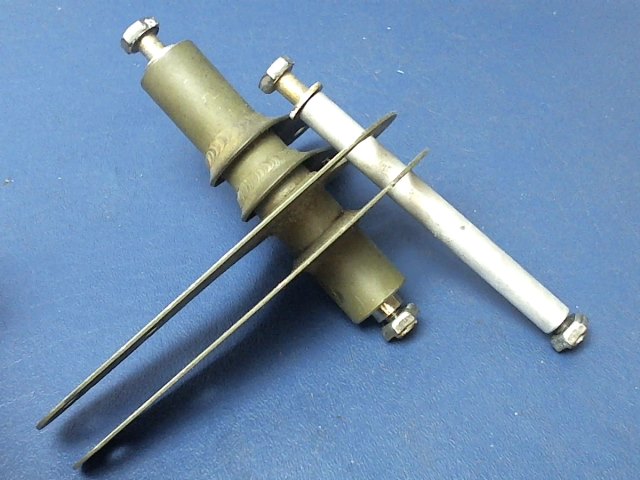 0760611-2 Cessna - BELLCRANK-AILERON RH