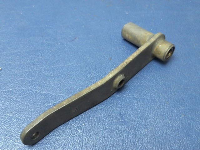 1241414-1 Cessna - ARM MAIN GEAR DOWNLOCK