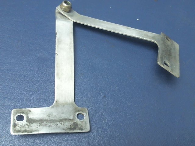 NPN Cessna - FUEL STRAINER BRACKET