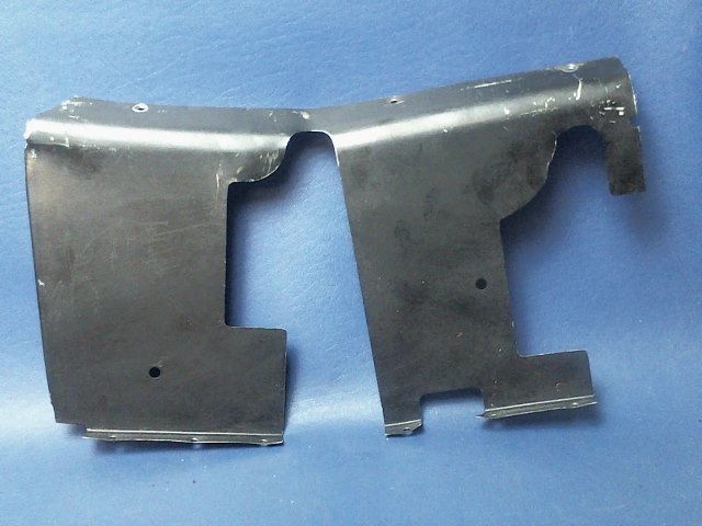 0513058-1 Cessna - SHIELD-RUDDER BAR RH (bent see details)