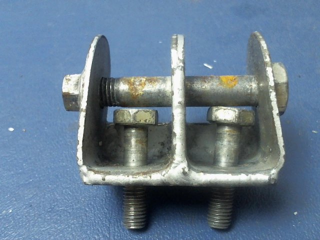 0414045-1 Cessna - BRACKET - SEAT BELT ATTACH