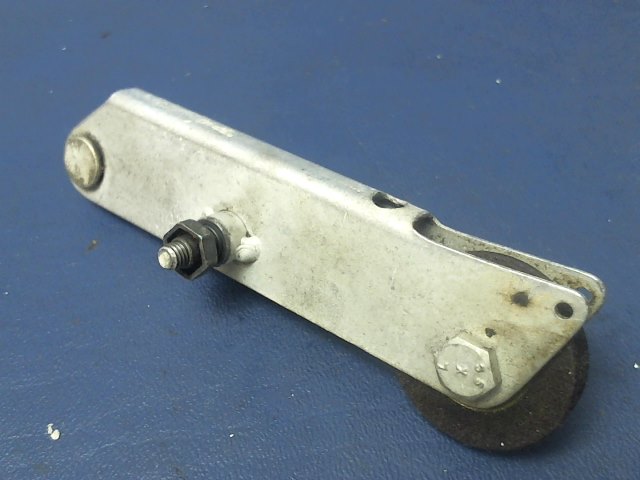 0713070-9 Cessna - Bellcrank PARKING BRAKE