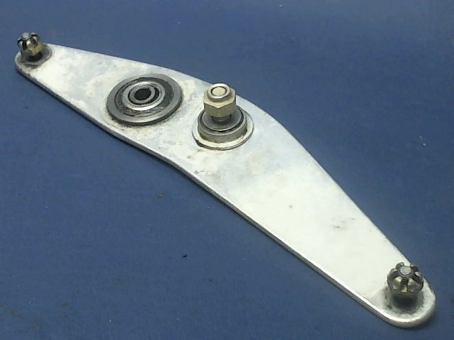 0513370-1 Cessna - BELLCRANK-ELEVATOR FORWARD