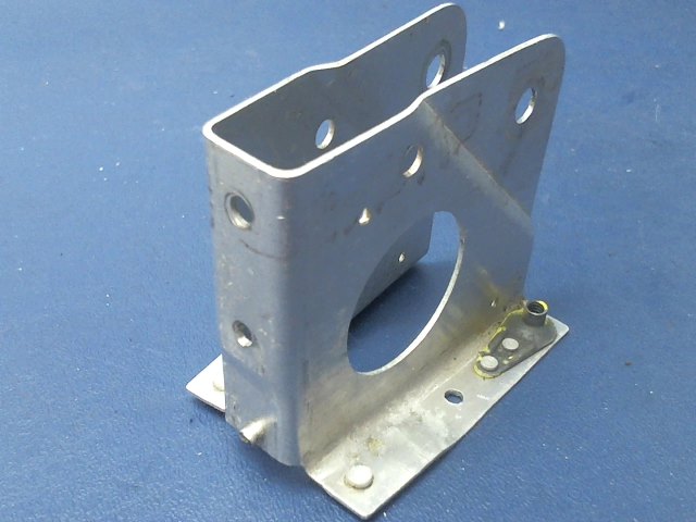 0713663-1 Cessna - PULLEY BRACKET-ELEVATOR LH