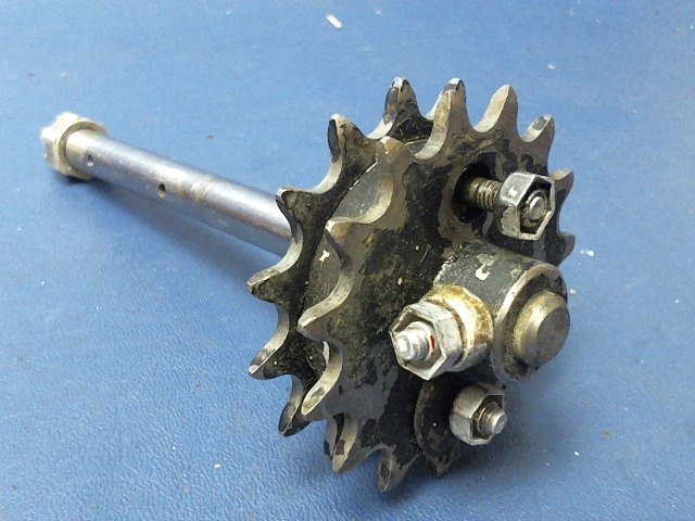62848-00 Piper - SHAFT - Control column