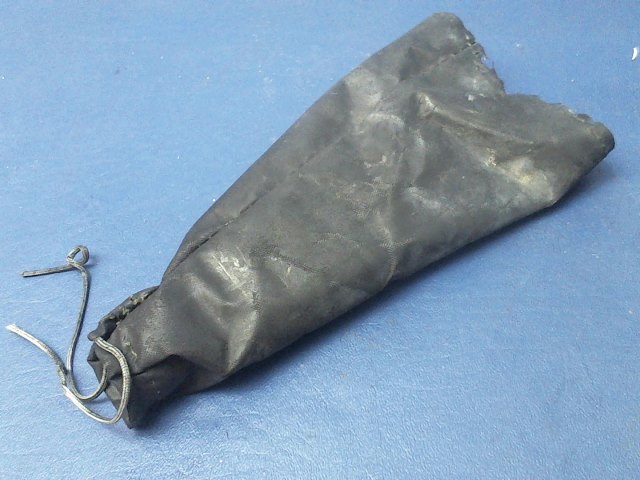 0812920-1 Cessna - BOOT-NOSE GEAR ACTUATOR ROD (2 Small Tears)