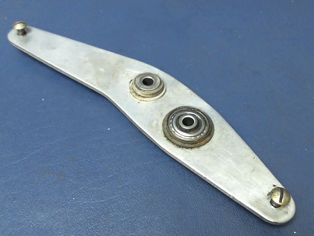 0513370-1 Cessna - BELLCRANK-ELEVATOR FORWARD