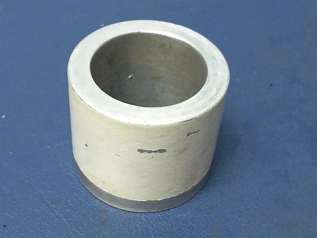 0543037-1 Cessna - SPACER-AXLE