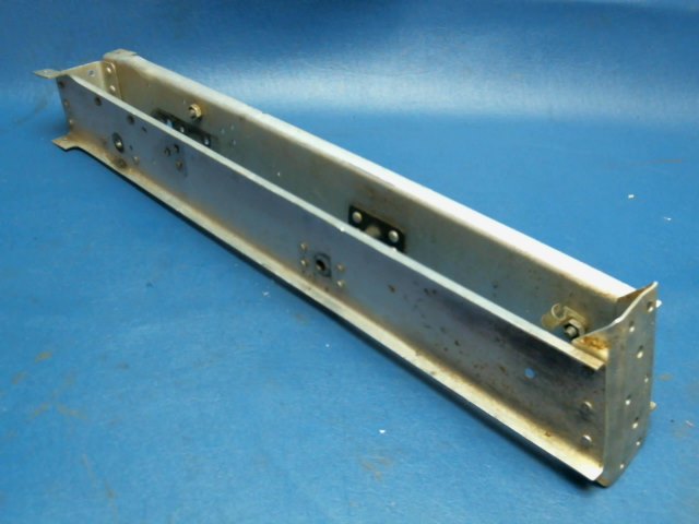 62648-00 Piper - CHANNEL - Brake support forward