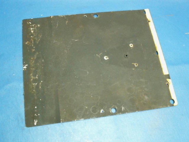 0813586-11 Cessna - PANEL-DASH DECK SKIN CENTER