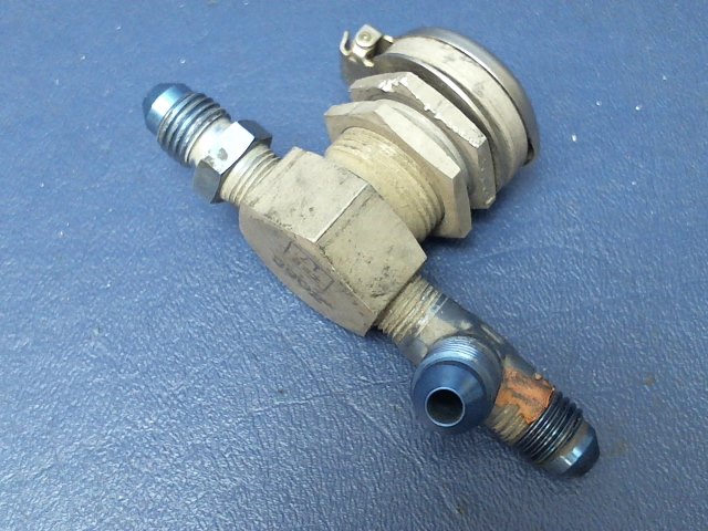 C166006-0104 Cessna - VALVE OUTLET ASSEMBLY - OXYGEN :USE C166006-0104