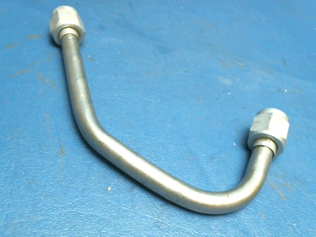 0800400-137 Cessna - LINE -LH TEE TO ELBOW