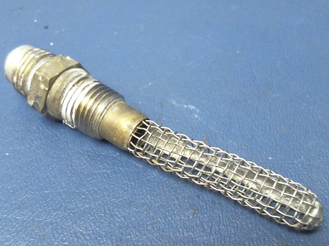 0422130 Cessna - STRAINER -FUEL TANK (FINGER)